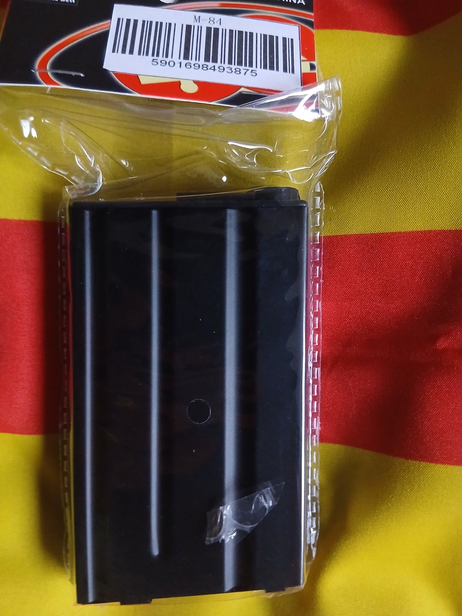 StephanKaiser7's tweet photo. Neue Airsoft M16VN Magazine.
Der nächste Spieltag kann kommen. https://t.co/dzUxKn75lo
