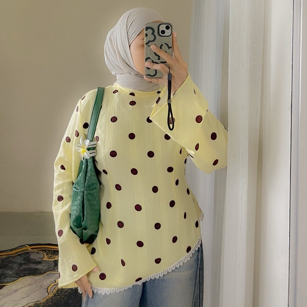 archivepiyo's tweet photo. gemes bgt blouse polkadot under 90k! 😆🤏🏻

https://t.co/tRcKugQQl6 https://t.co/32NN3mGDqi