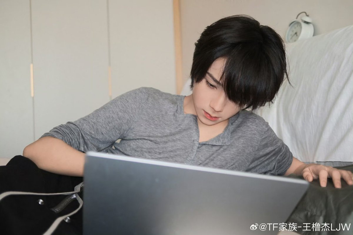 YuureXii's tweet photo. 那个看着养胃实际上能吧喵之丞凿晕的男的 https://t.co/7xKq736HjP