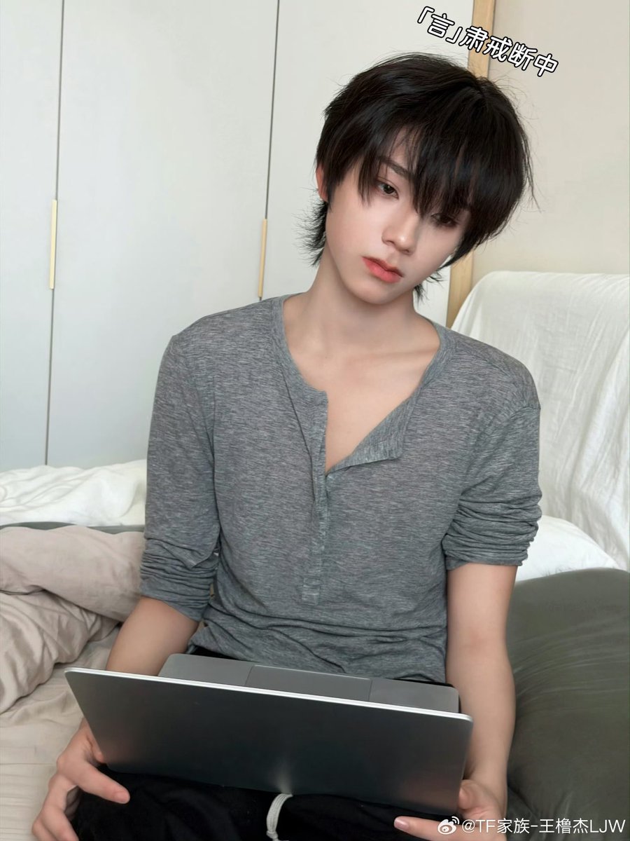 YuureXii's tweet photo. 那个看着养胃实际上能吧喵之丞凿晕的男的 https://t.co/7xKq736HjP