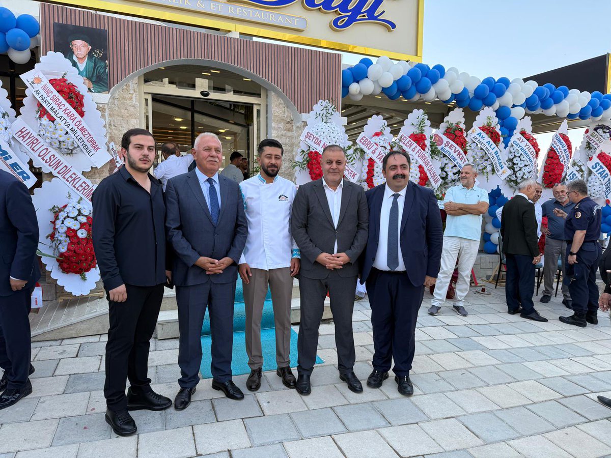 gokhangok44's tweet photo. Yeşilyurt ilçemiz Güngör caddesinde faaliyet gösterecek olan ‘Ali Dayı Balık ve Et Restaurant’ adlı işletmenin açılışına katılım sağladık.

İşletme sahibi kıymetli kardeşimiz Ali Eren Çiçek’e bereketli ve bol kazançlar diliyorum.

Rabbim utandırmasın.

#Pazartesi https://t.co/KuJrvrtiYX