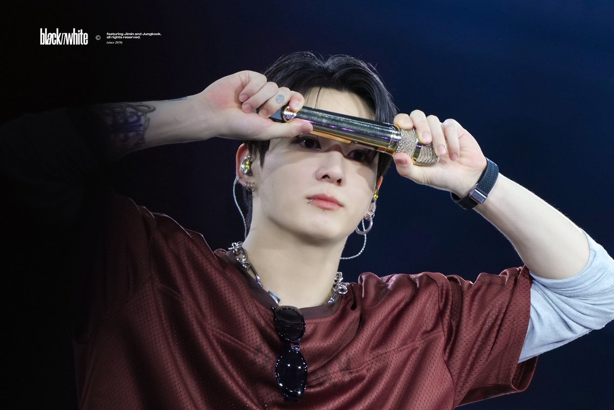 1otuskm's tweet photo. HAPPY BIRTHDAY TO MY WHOLE WORLD IN ONE PERSON🎀🥹💝

 Thank You for being the only reason I smile. Thank You for being my happy place. My Addiction. My OBSESSION ❤️‍🩹 and in all THANK YOU FOR EXISTING🥹

HAPPY 29TH BIRTHDAY SUNSHINE.
#JUNGKOOKBIRTHDAY #JUNGKOOK29THBIRTHDAY https://t.co/PRX8RWMv4w