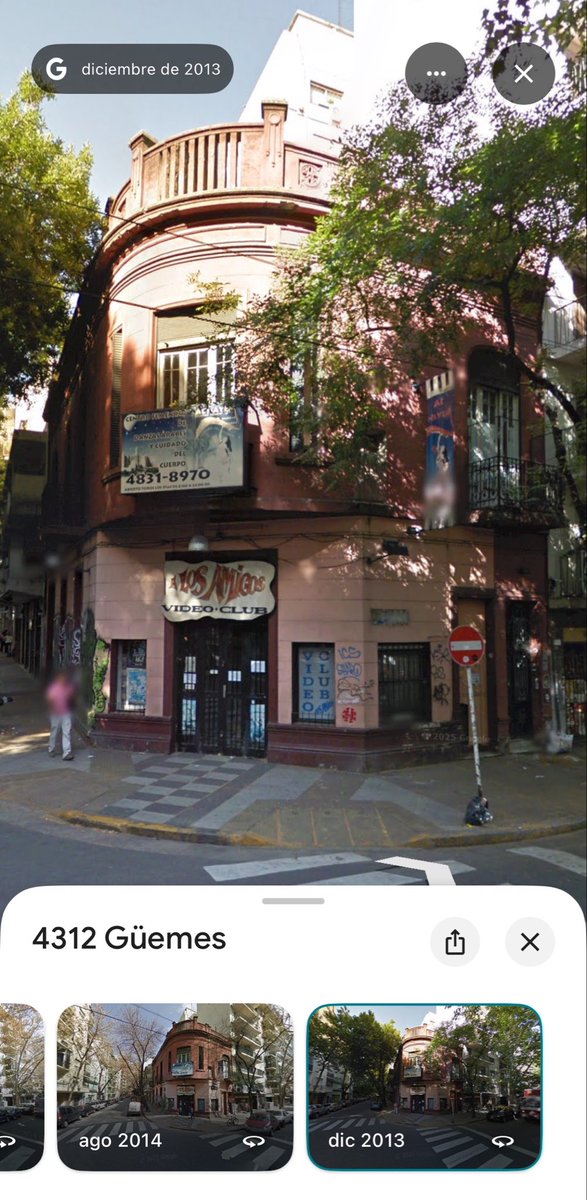 nickylejo's tweet photo. acabo de pasar por la esquina de mi casa de la infancia y adolescencia, y ahora me voy a tener que matar. besos!!!

(qué porquería, cómo van a hacer la ciudad tan fea e insulsaaaaa) https://t.co/qqelkSnHRG