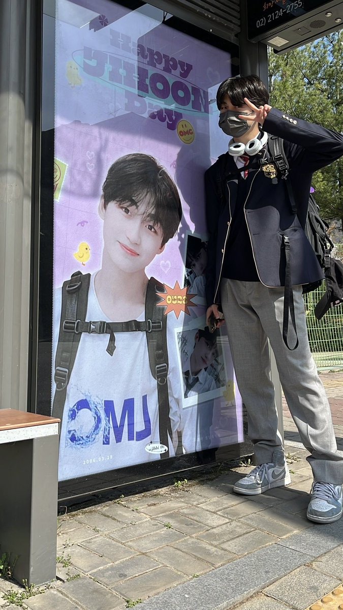 jihoonsecho's tweet photo. @nostalgiicscent Apaya... mungkin liat birthday ads diri sendiri pas belum debut? SEDERHANA TAPI SY LOH RUPANYA UDAH JADI ARTIS SEBELUM DEBUT https://t.co/wp4J9Oik4e
