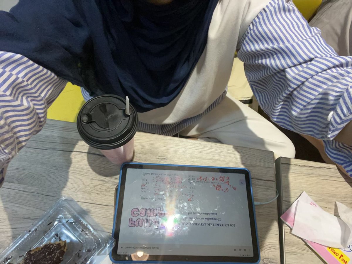 kacipungg's tweet photo. hal0oo moots, today kacip belajar diluar abis ini aku up progres yups!! btw kalian kangen ak ngga?👩🏻‍❤️‍💋‍👩🏻 https://t.co/qAa8T6xIHh