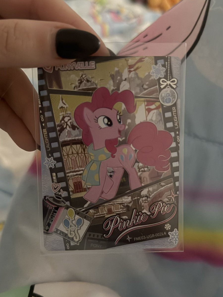 mwadesin's tweet photo. all my pulls today hehe :3 i NEVER pull pinkie pie but i got her all of today yayyyyy 😊 https://t.co/IPhm4S2coJ