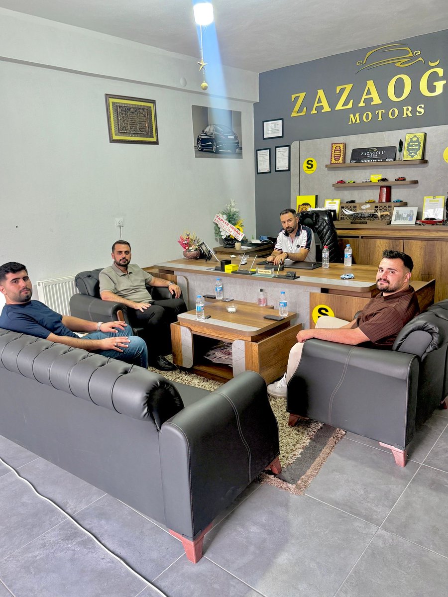 EnessAslan_'s tweet photo. 📍 Zazaoğlu Motors

Zazaoğlu Motors işletme sahibi 
 Mehdin Zazaoğlu’nu ziyaret ettik.

Nazik ev sahipliği ve samimi sohbeti için kendisine teşekkür ediyor, çalışmalarında başarı ve bereket diliyorum. https://t.co/qG3I6V8AvX