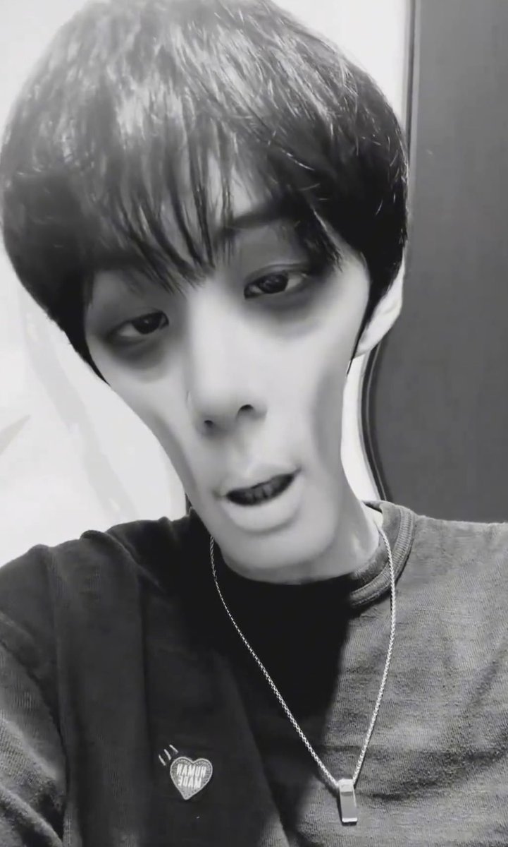 6zersj's tweet photo. 개강 1일차 https://t.co/atS20myZ8J