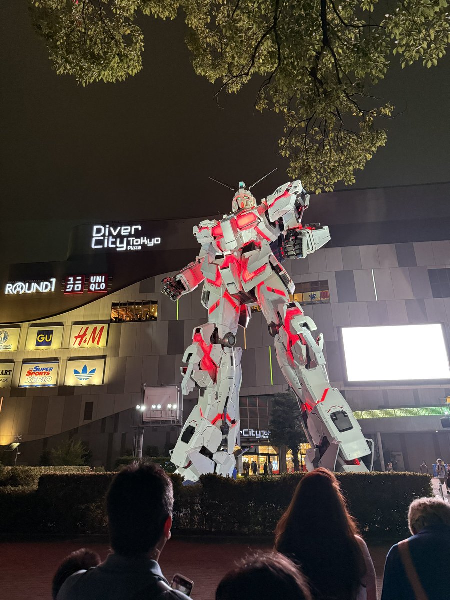 mitsuki09120's tweet photo. デストロイの写真出てきた😭 #ユニコーンガンダム https://t.co/ZR8CLVPy26