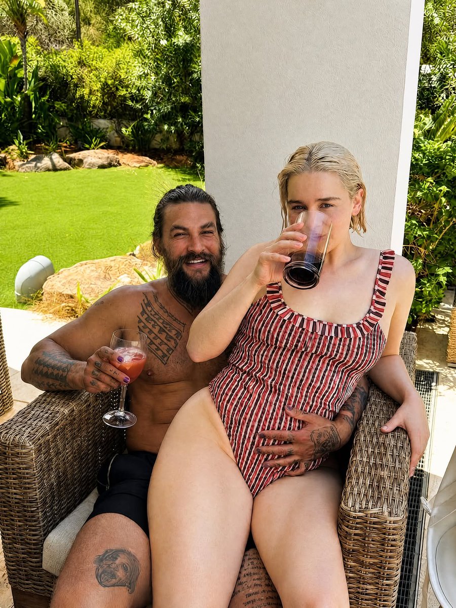 Aarontwips's tweet photo. Jason Momoa &amp; Emilia Clarke reunite , the iconic duo we’ll never get over ❤️‍🔥🥹 https://t.co/ibP9qt8Zzl