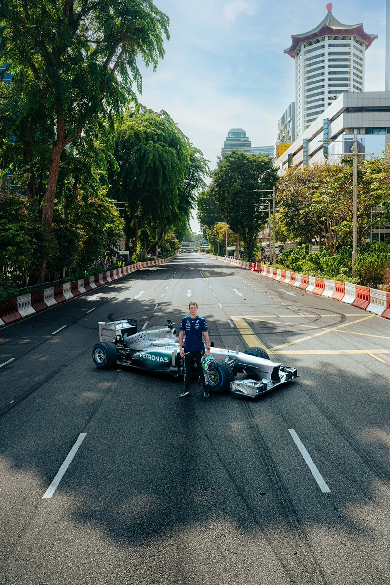 frederik_vesti's tweet photo. Left my mark on Orchard Road… or a few marks. 🍩😅

An amazing 48 hours in Singapore, launching the @MercedesAMGF1 x Adidas Vanda Bloom collection!

So good to meet so many fans, drive two iconic cars and have some fun behind the wheel. See you soon,  Singapore. 💜 https://t.co/N3052EGxoe