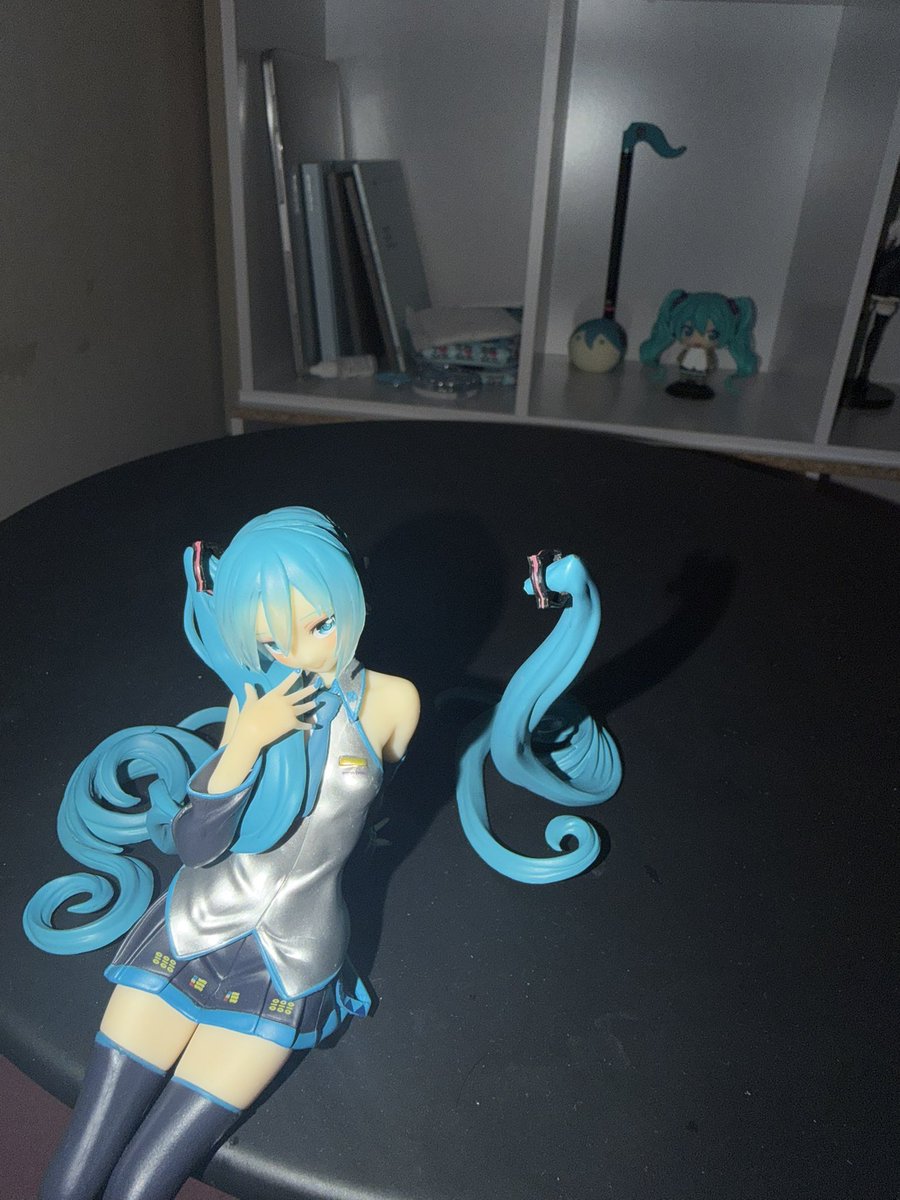 coollamens's tweet photo. #트친소 #오타쿠_𝕏친소 #일상계_𝕏친소 

폐급대학생의 개강기념 트친 모집합니다 ❤︎ https://t.co/5gUEuGiT31
