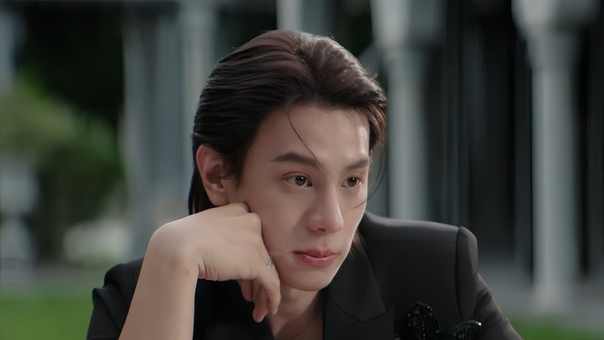 rainnie_rntn's tweet photo. “ดีค่ะซ้อ”
   
                                                              “ว่ายังไงคะ มาดาม ?” https://t.co/Q7OU93MSKQ