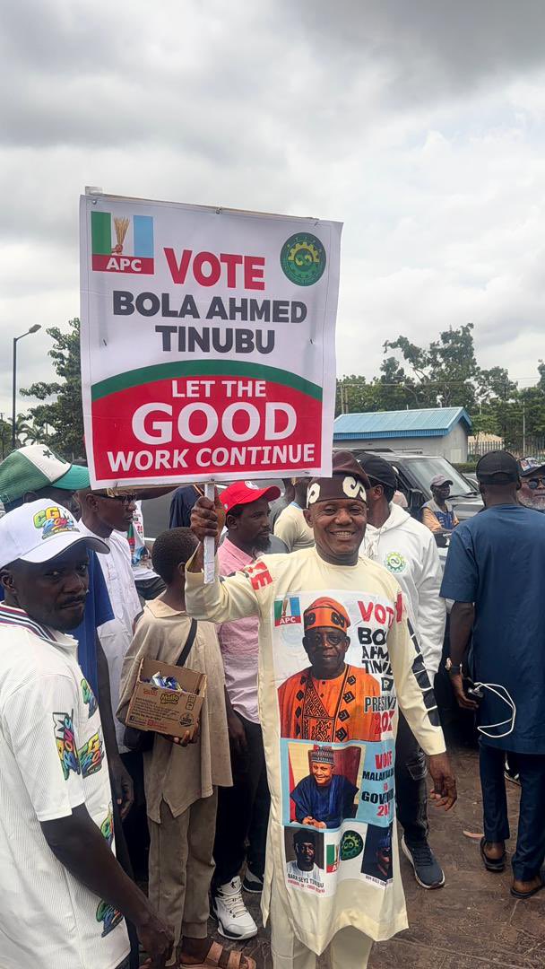 Fabulous__Jr's tweet photo. On August 29th, members, coordinators, and stakeholders of "Relax, Tinubu Is Fixing Nigeria" met in Kaduna. The event concluded with an emphatic call for patience and continued support for the administration’s economic reforms.
#RTIFNkadunaTownhall https://t.co/ly4McoHrTE