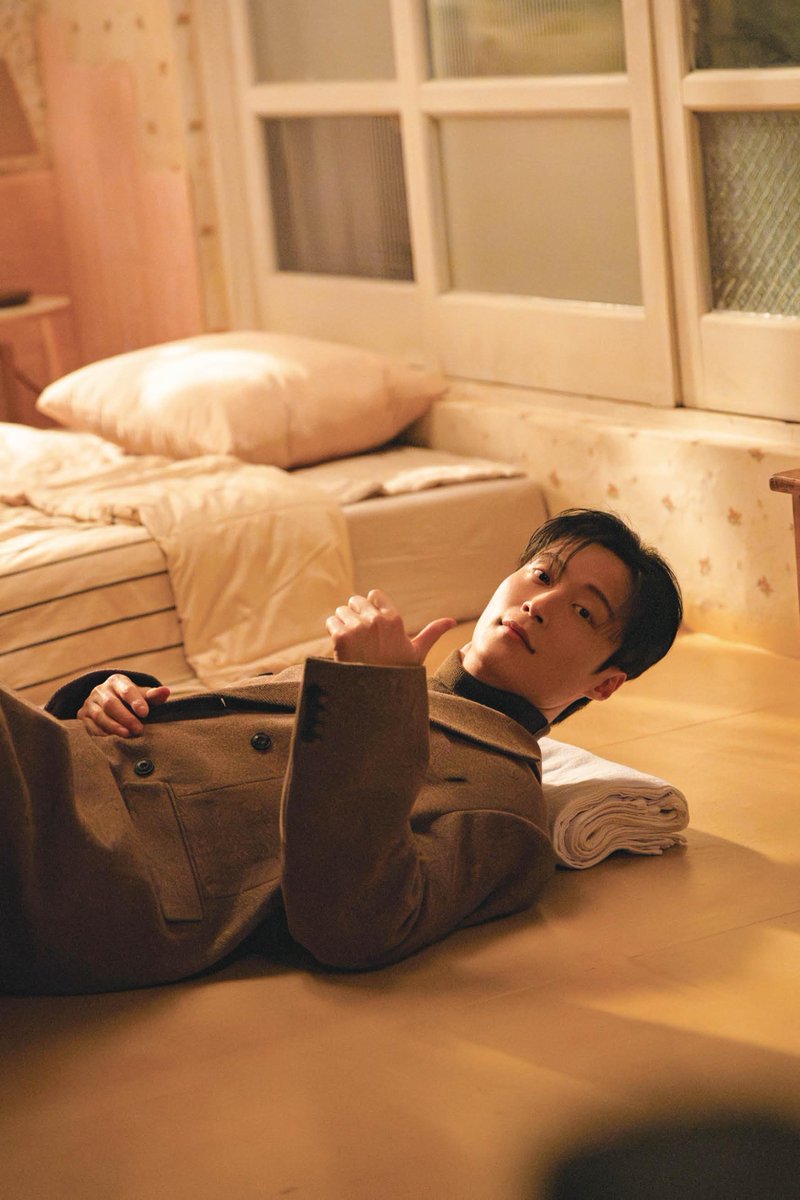 heopuri's tweet photo. 호남준 정면얼굴... 이때가 ㄹㅈㄷ
차세계 서리 집에 대자로 드러누워서 안 가 배째 시전하다가 여친 침대까지 차지하는 잼인지마라탕인지알수x 행동하는데 얼굴이 헤어지자고? 나 잘생겼는데? 했던 그장면 https://t.co/coeIztG6de