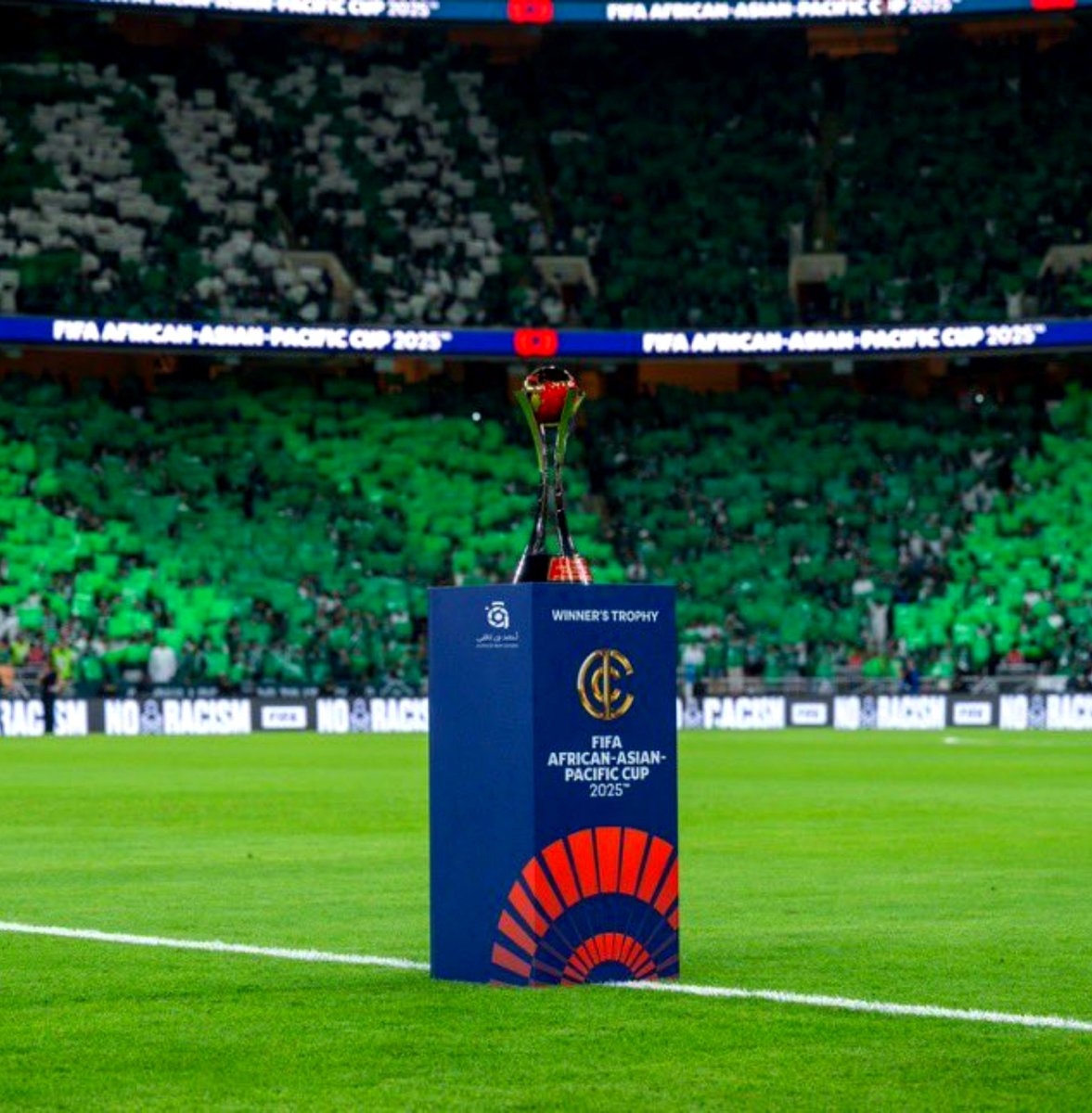 ALAHLI_PLUS's tweet photo. 🚨🚨🚨🚨🚨🚨🚨🚨🚨🚨🚨🚨🚨🚨🚨🚨

عاااااااااااااااااااااااااااااااااااااااااااااااااااجل/

جماهير الاهلي تطلق هاشتاق للمرة المليون وتطالب بدعم ممثل ومشرف الوطن 🔥💚🥶! 
لـ #الاهلي_القاري_بدون_دعم https://t.co/8nFYGqmjxk