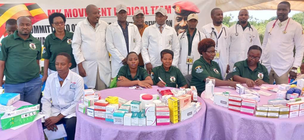 DrGilbertTuhame's tweet photo. The PLU/MK Medical Team extended Free medical services to over 1,000 residents of Tororo and surrounding areas during this Baraza held at Molo P/S grounds.
@mkainerugaba 
@HonTwallafadil https://t.co/Y08hlUV9y4