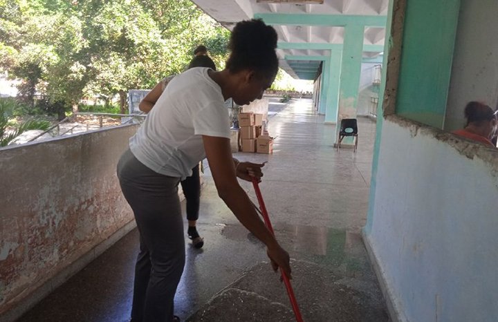 ACN_Cuba's tweet photo. 🏫👨‍🏫 Más de 10 mil instituciones docentes de la Educación General en todo el país alistan condiciones para acoger el  #1DeSeptiembre un nuevo curso escolar.

✏️ Marcado por limitaciones y la determinación de los cubanos por no dejarse arrebatar una de sus conquistas más sagradas. https://t.co/n3eYMxQ1I0