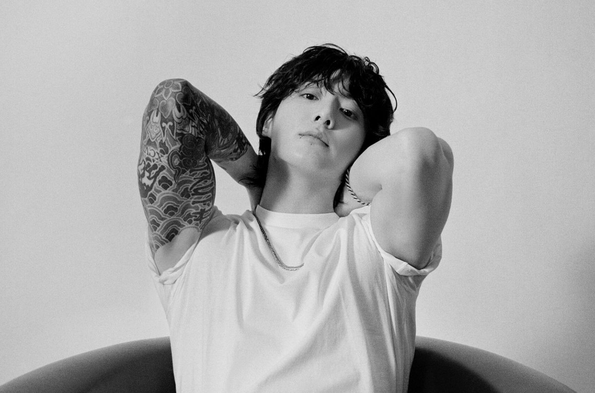viraltakes's tweet photo. Happy 29th Birthday to Jungkook of BTS!

From his record-breaking solo releases to countless iconic performances and fashion moments, the Golden Maknae has continued to prove himself as one of K-pop’s biggest stars. https://t.co/hkVI4YhPnb
