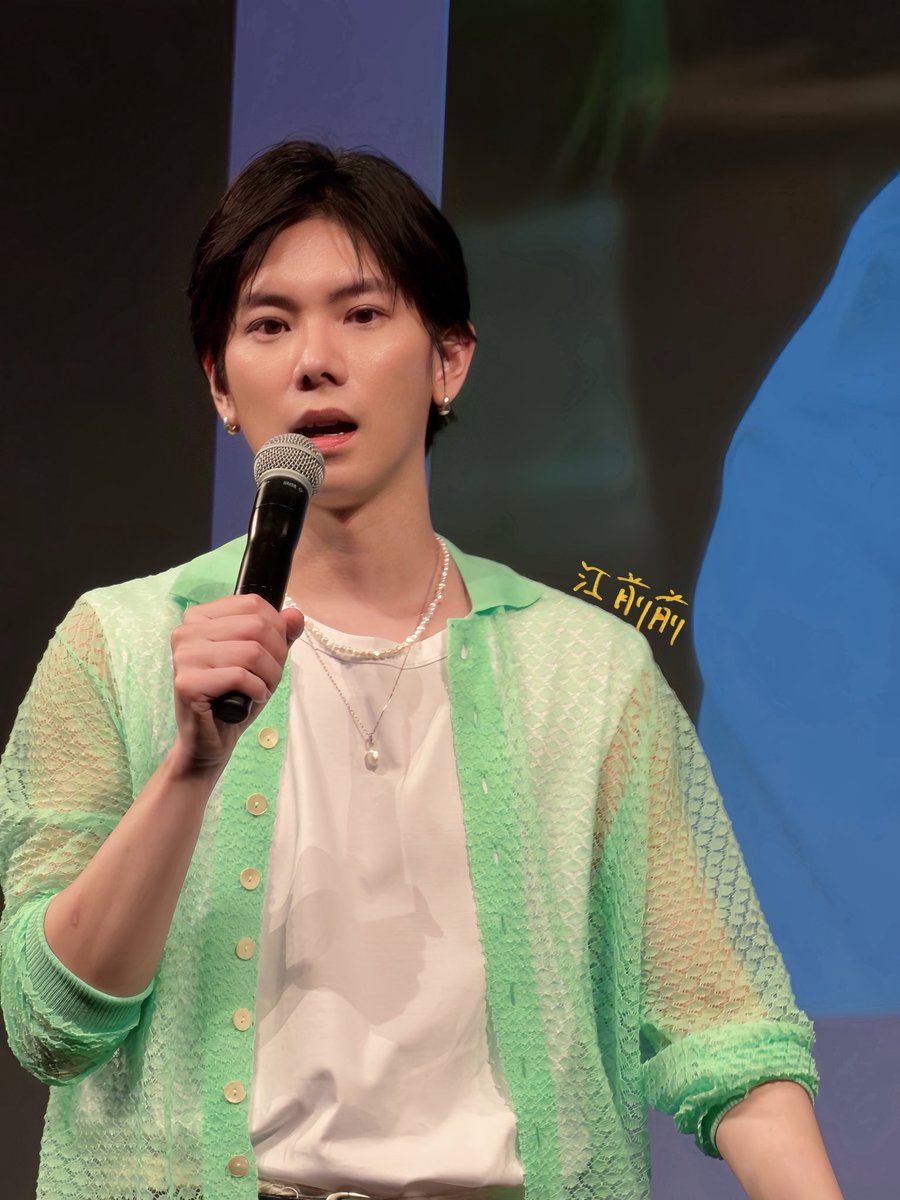 eronowj's tweet photo. 橫濱2部
Mint green YU. 💚
#YU 
#楊宇騰YU 
#YUDebut6thAnniversaryFanMeeting 
#TALKtoYU https://t.co/NmoFhZtubO