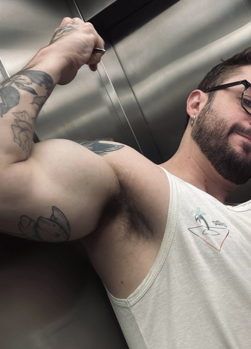 ricardincunty's tweet photo. Cheirosinho https://t.co/tDsoxVzs5r