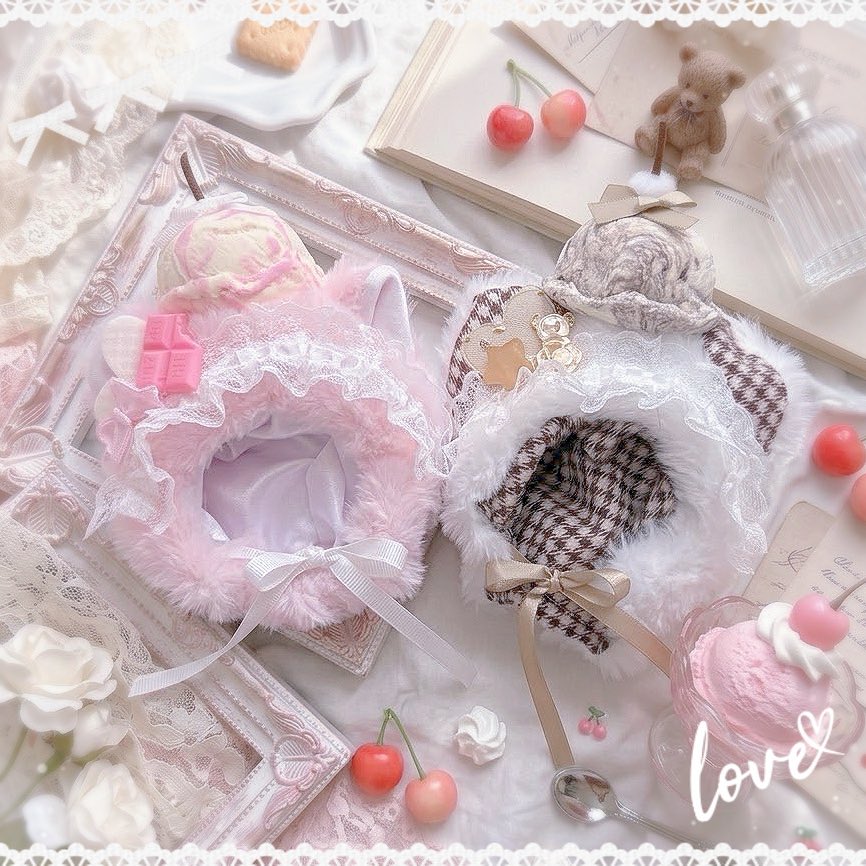 Per0_chan's tweet photo. ︵︵︵︵︵︵︵︵︵︵︵︵︵
( 𓏼 ིྀ 10cmぬい服販売ᯠ_  ̫ _ᯄ)
  ︶︶︶︶︶︶︶︶︶︶︶︶︶
とろけるアイスクリームを頭にちょこんと乗せた、あまくてふわふわなスイーツモチーフのぬい服🍨🎀

現在メルカリにて販売中♡プロフィールのリンクからどうぞ🔗
#ぬい服 #推し活 https://t.co/XY5L9kIbrS