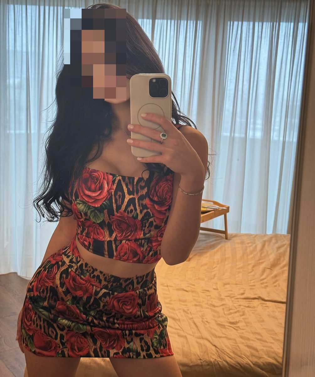 Aysuminab0's tweet photo. 4 saat zamanı durdurduruyorum 💋 https://t.co/sW5fD2Z8v4
