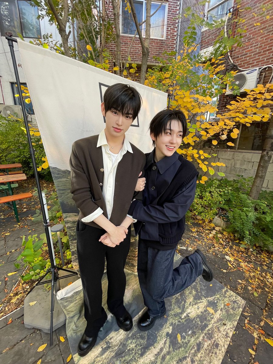 kfpako's tweet photo. 훈제즈 조아~~!! https://t.co/PkLEfL3IzL