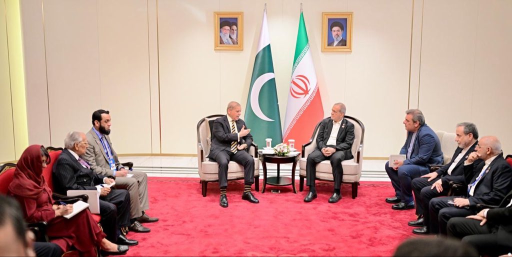 CMShehbaz's tweet photo. Pleased to meet my dear brother, President Dr. Masoud Pezeshkian, on the sidelines of the SCO Summit in Bishkek.

We discussed the evolving regional situation. I reiterated Pakistan’s sincere commitment to peace through restraint, dialogue and sustained diplomacy. The understanding reached under the Islamabad MoU offer the most viable pathway towards lasting peace and stability in the region.

We reaffirmed our resolve to further strengthen the longstanding fraternal ties between Pakistan and Iran, rooted in shared history, culture and faith, and to deepen cooperation across all areas of mutual interest, particularly regional connectivity and people-to-people contacts.