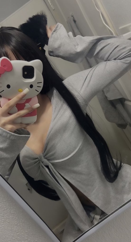sxtful0ser's tweet photo. meow https://t.co/HPv6nVm5qk