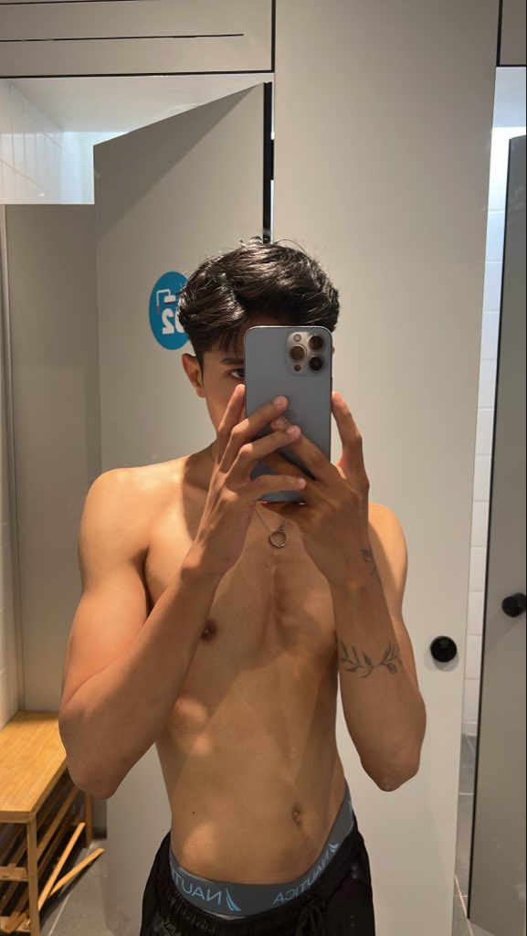 prvtiiixi's tweet photo. sikit je.. xpe kan? https://t.co/PFSNd6itDj