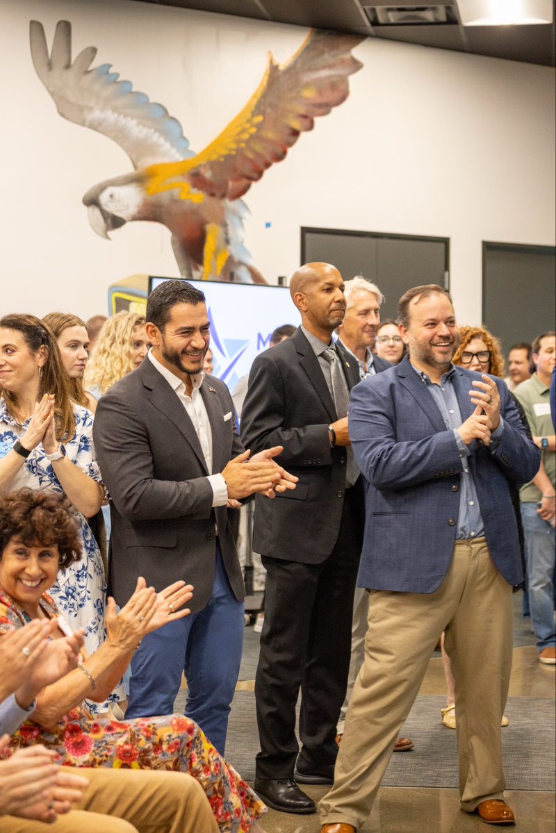 AbdulElSayed's tweet photo. Grateful to join the @MIJewishDems at the Summer Simcha. There is so much more that we agree on than what divides us. Glad to share space with this thoughtful, vibrant community. https://t.co/OFfdeSlkaC