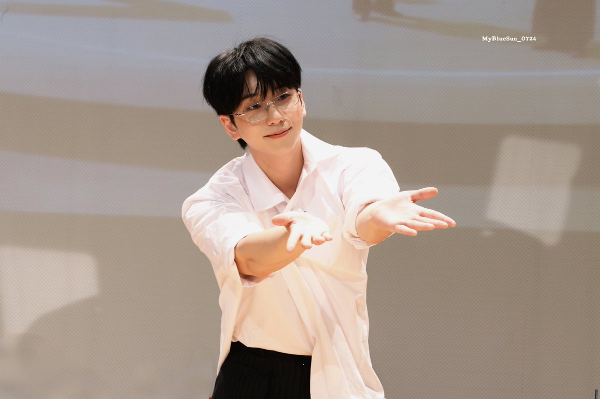 MyBlueSun_0724's tweet photo. 901Day💕

#건일 #구건일 https://t.co/bUB9tERlPd