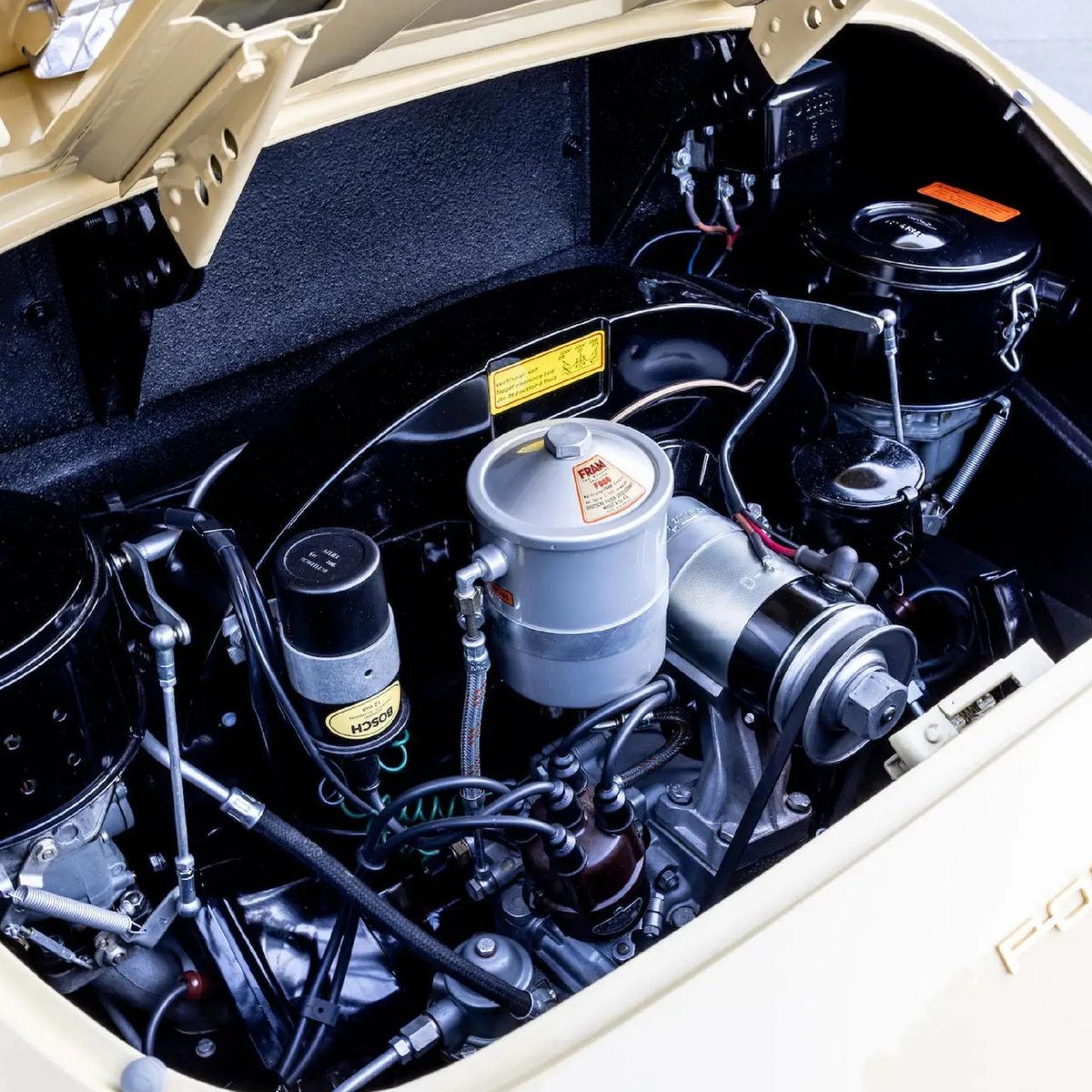 Bringatrailer's tweet photo. Rare coachbuilt 356!

https://t.co/eEbylrpQK3 https://t.co/MNjq8ezsJI