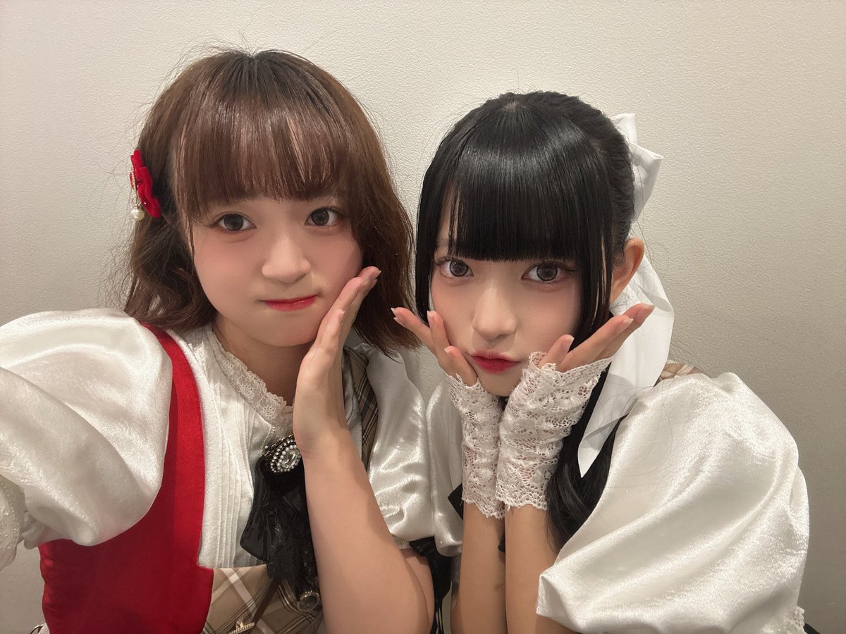 CORTILE_COCORO's tweet photo. 🩷ゆうりちゃん🩷 卒業おめでとう💐

こころにアイドルの事沢山教えてくれて本当にありがとう🫶💞

ゆうりちゃんのパフォーマンス、ファンサ、性格、お顔、全てが大好きです💖
困った時もサポートメンバー卒業してからも沢山助けてくれて、ゆうりちゃんとお話するの好きだったんだ🥰 https://t.co/KPLlfkfEYH