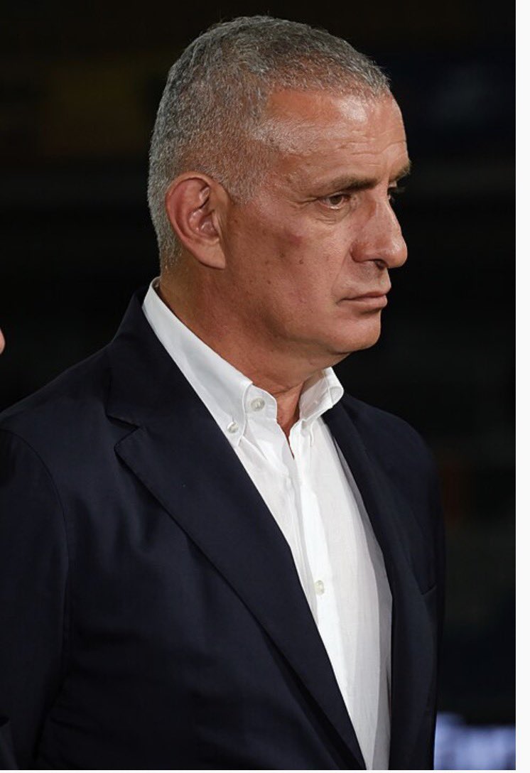 ibrahimertuerk's tweet photo. Sende biraz gurur varsa istifa edersin, İHO!

Evet, bugün çok kötüydük. Ancak bizim kötü oynamamız, kural hatasını meşru kılmaz. İlk yarının son dakikasındaki penaltıda, ceza sahasına erken giren futbolcunun kaleciden dönen topu ağlara göndermesiyle atılan gol geçersiz sayılmalıydı.

Yoksa TFF Başkanı İbrahim Hacıosmanoğlu’nun, “Trabzonspor–Diyarbakır maçında tercih hakkınızı Diyarbakır’dan yana kullanın.” sözü mü geçerli oldu?

#Trabzonspor #TFF #İHO