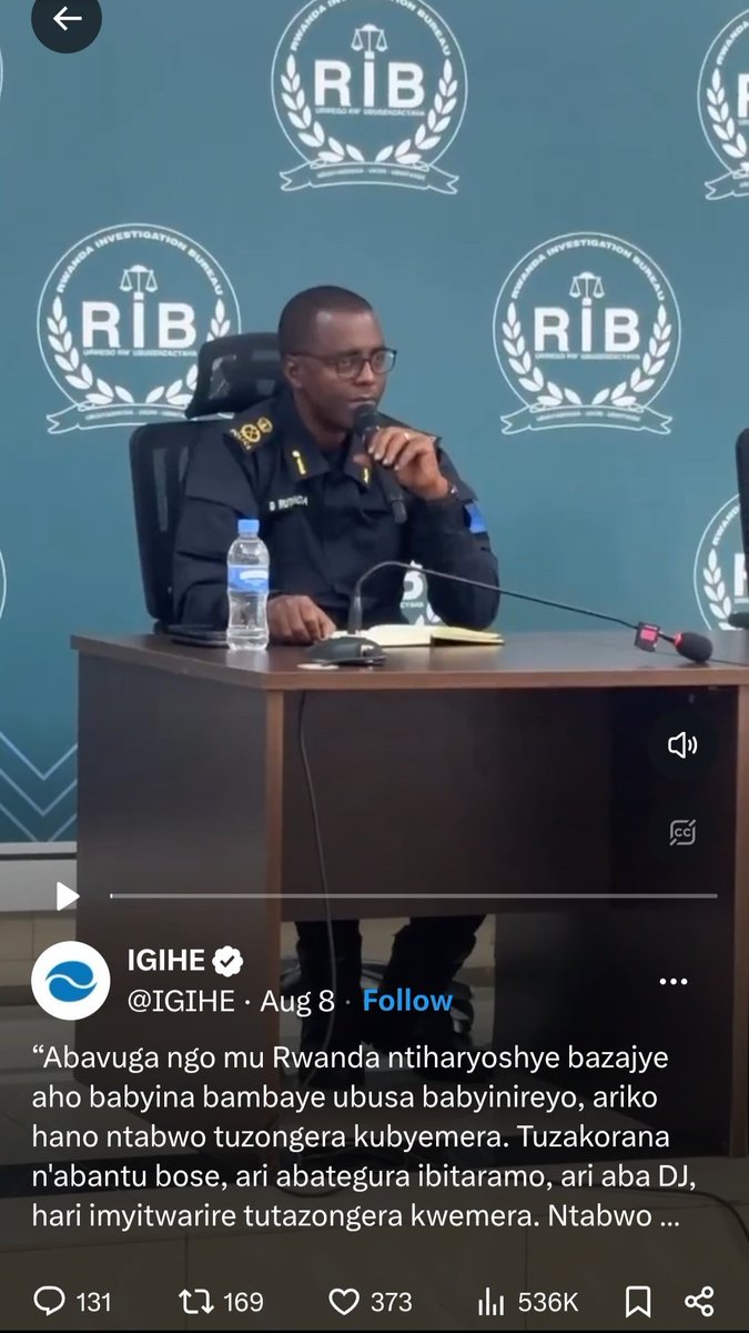 klein_msh's tweet photo. amabwiriza bayahawe mu ruhame twese twumva..

ntimufunge abapolisi babiri ngo mwibeshye ko akarengane muri guteza karangiriye aho!! https://t.co/Rr78djsXfj