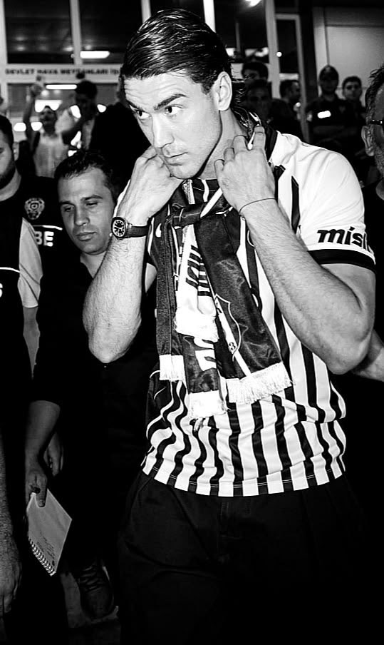 bugraaksi64827's tweet photo. Mario Gomez 3. maçında 2 gol
Dusan Vlahovic 3. maçında 2 gol

#bjkvçfk https://t.co/qnbFpQ6Zdr