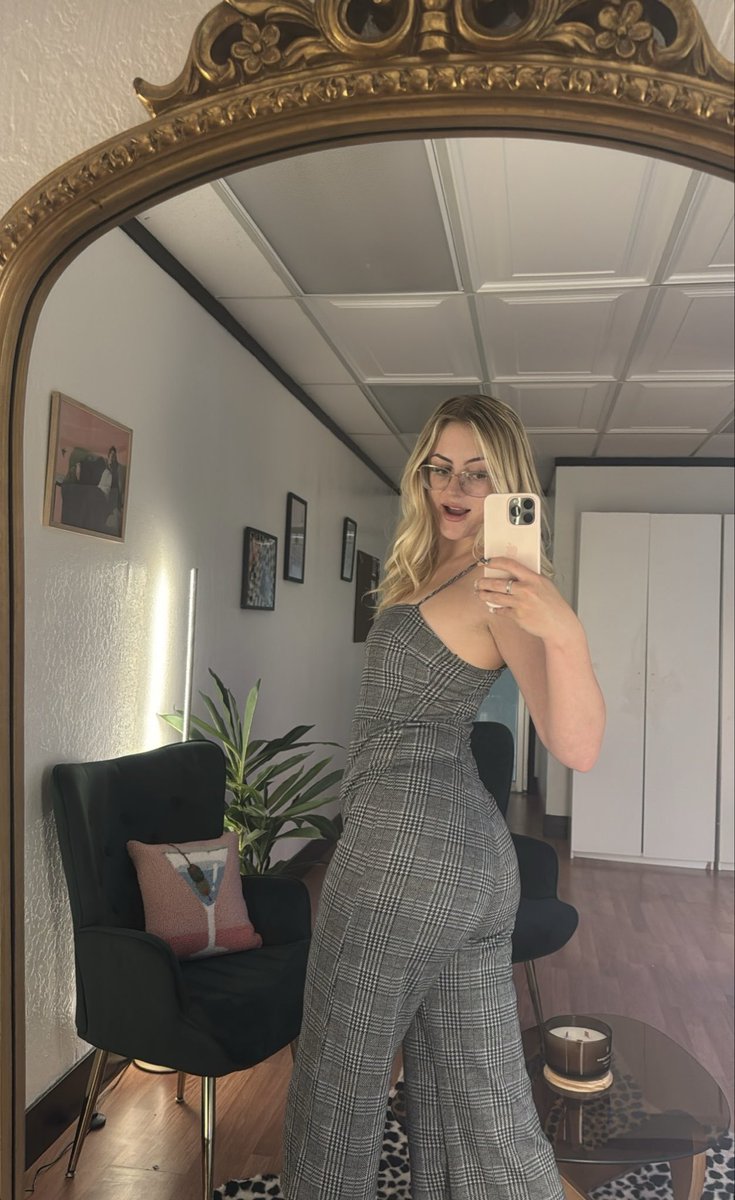 GabbyLuvsCum's tweet photo. https://t.co/0ES6ev4KJc