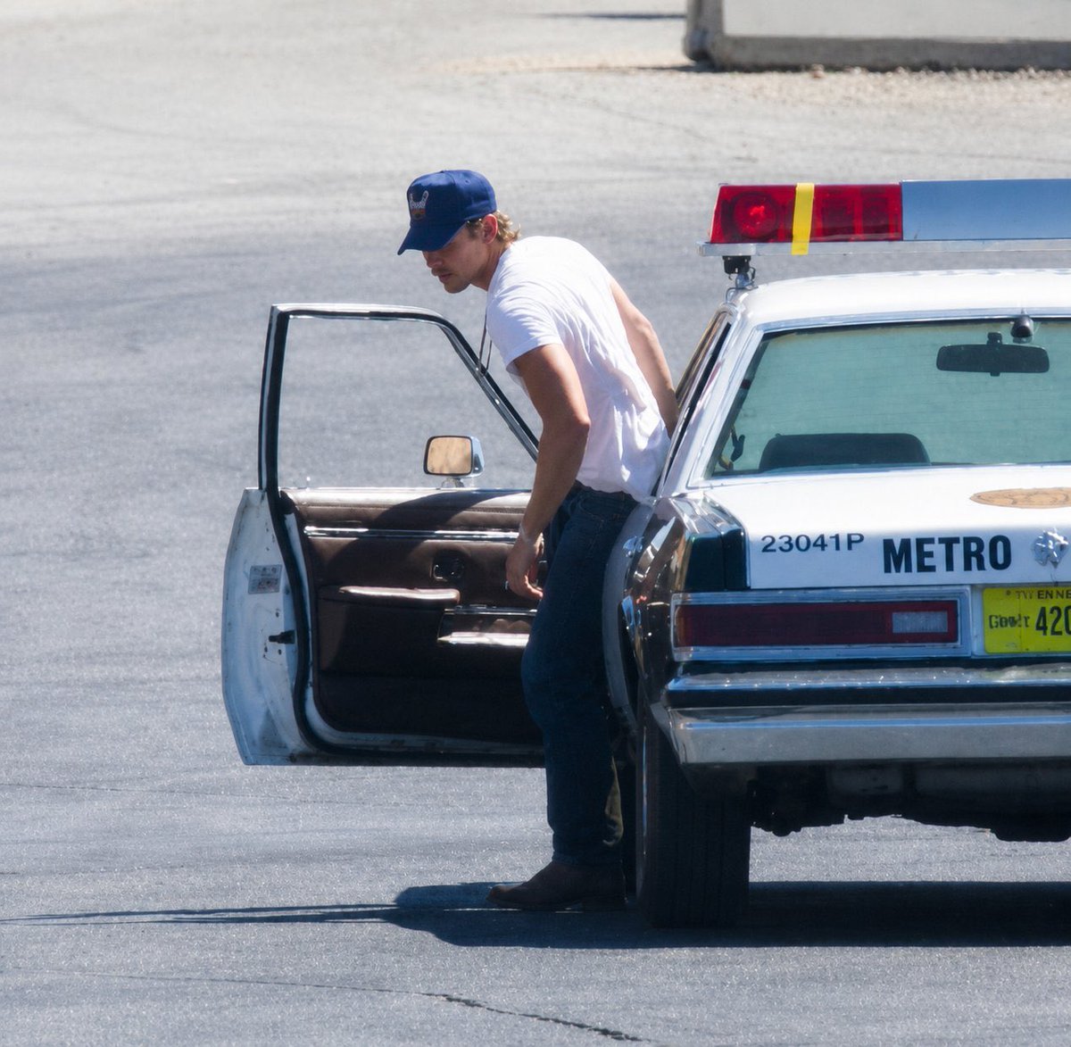 AButlerNews's tweet photo. Austin Butler spotted Stunt Driving in preparation for Miami Vice - August 31st https://t.co/e1ZTbTEFQ0