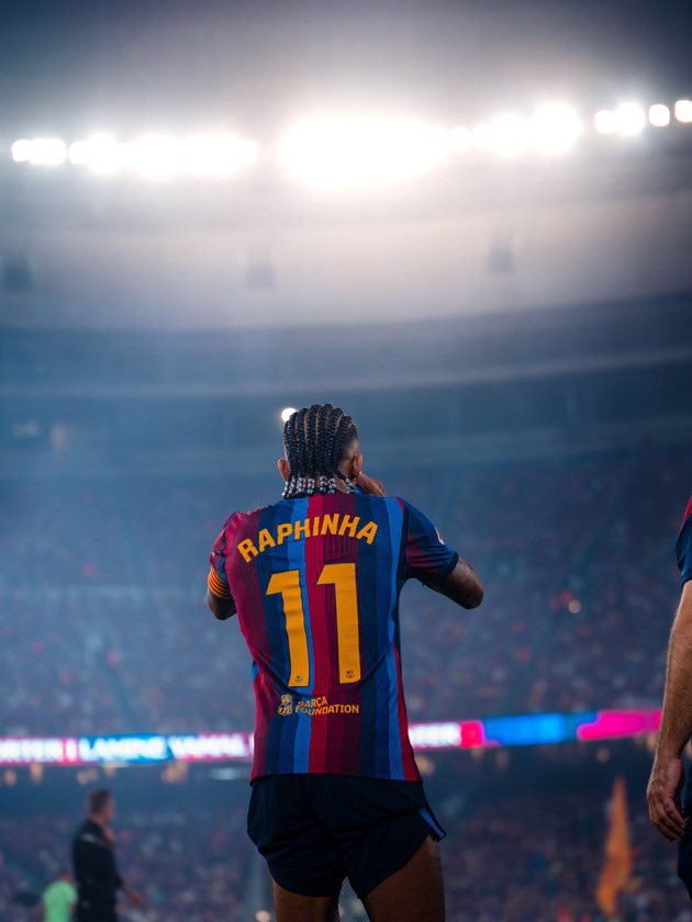 21Sultanx's tweet photo. @Forca_Fcb لو نملك اكثر من رافينها في الفريق لا اكتسحنا اوروبا .. رافينها جودة لا تخطي الشباك https://t.co/TZUJAdVm4C
