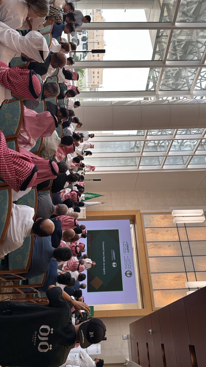 BA_Han98's tweet photo. يوم استثنائي نفخر فيه بافتتاح مستشفى المعذر التابع لمستشفى الملك فيصل التخصصي ومركز الأبحاث. 🤍
كانت لنا رحلة مميزة منذ مرحلة التأسيس، شاركنا خلالها في بناء وتطوير العمل خطوة بخطوة، وكانت تجربة ثرية مليئة بالتحديات والإنجازات والتعلم المستمر.
فخورون بما وصلنا إليه اليوم 🙏🤍 https://t.co/ACKZPFKw1f