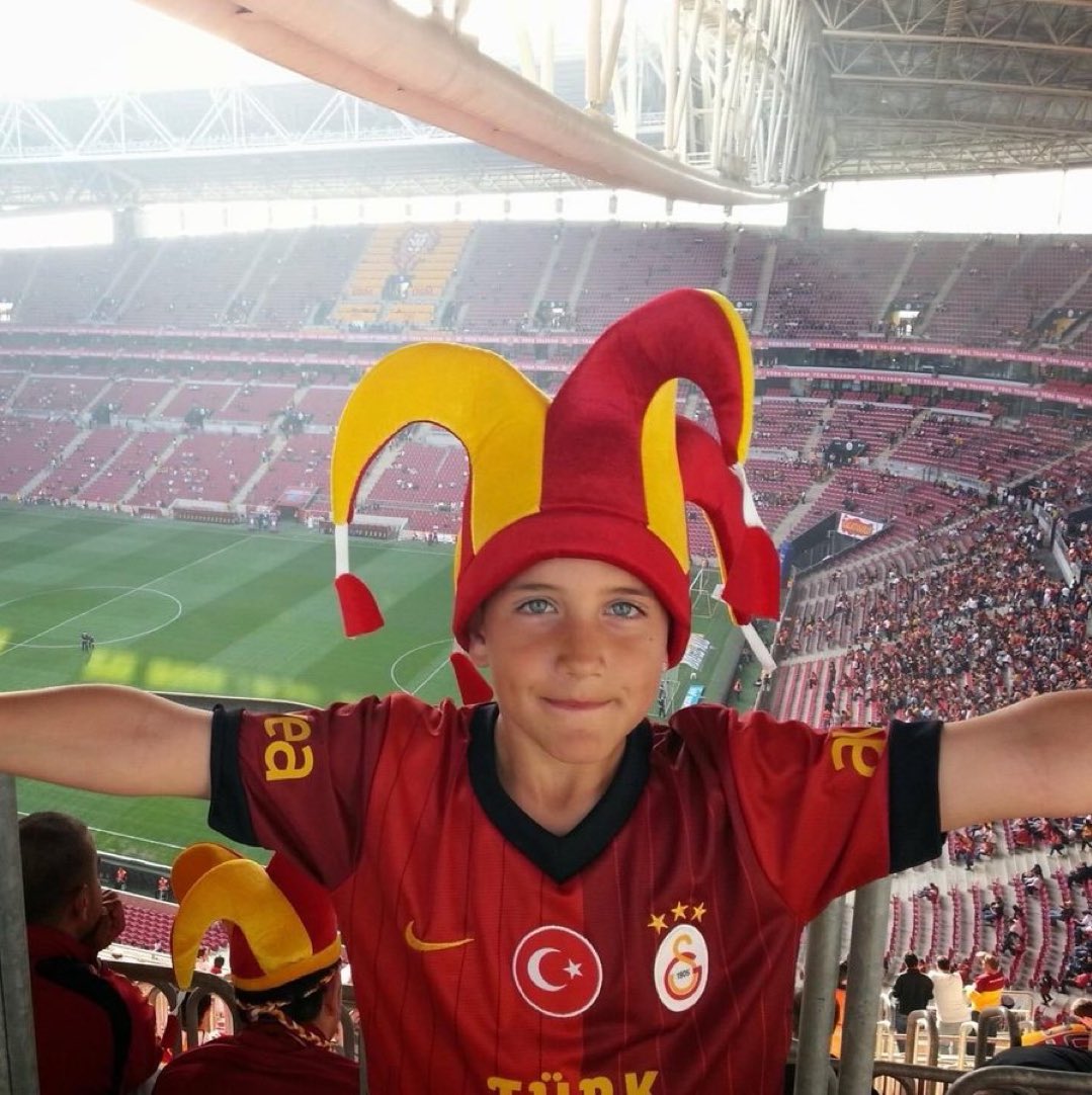 lionofgs's tweet photo. Aidiyetli topçuları severiz https://t.co/SHMFyXvC0v