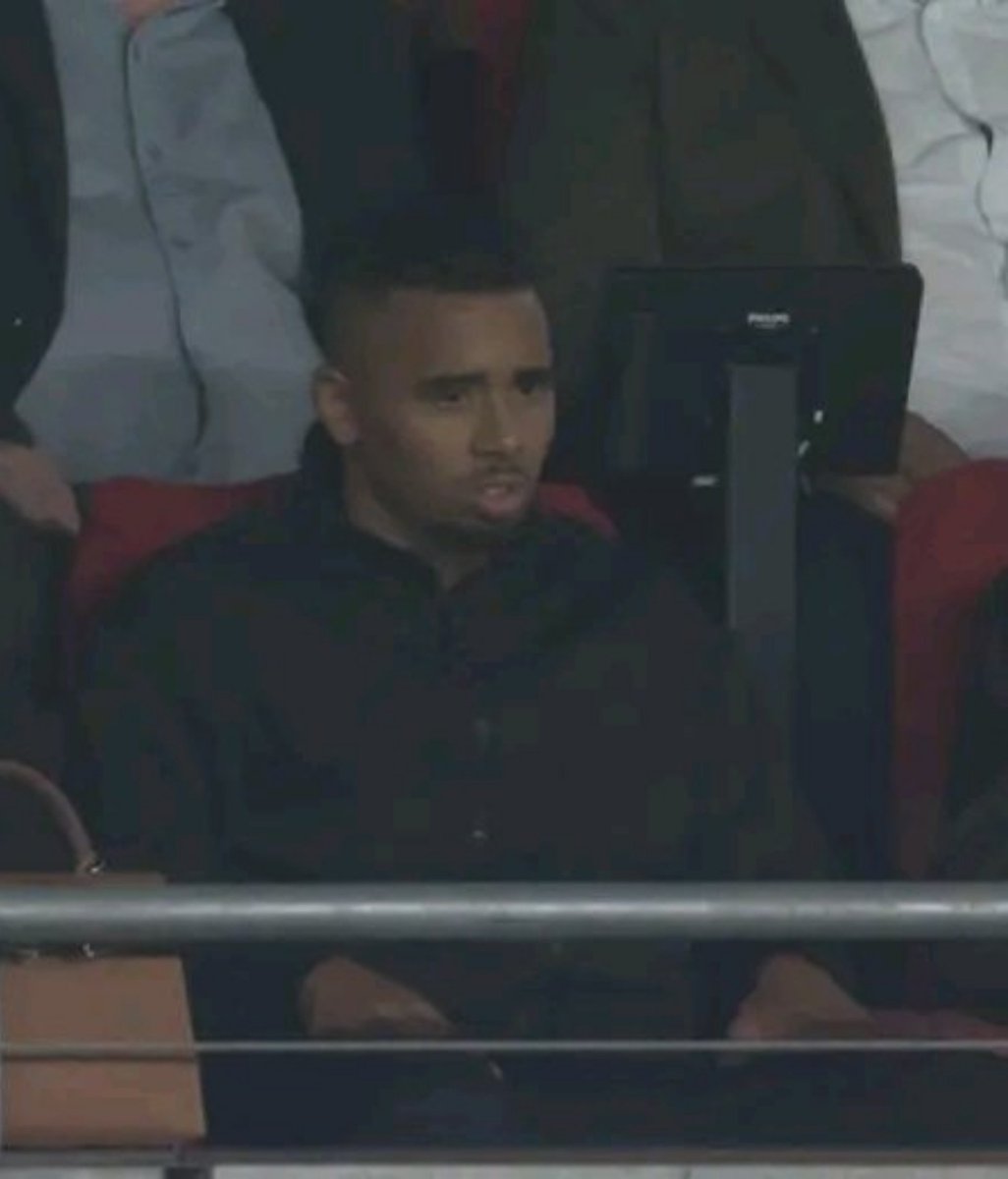 FcbnewsBR's tweet photo. Gabriel Jesus passou tanto tempo ao lado de Martinelli, Saka e Madueke que tá até assustado vendo Raphinha e Lamine Yamal jogando futebol. https://t.co/0g3hr4jrYn