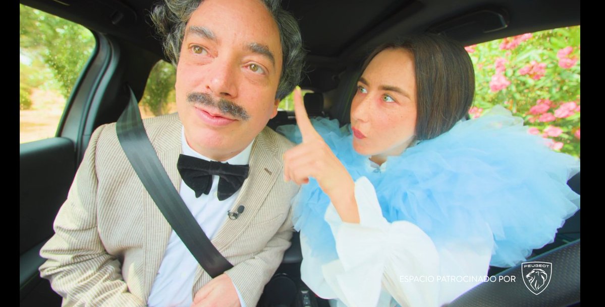 AlejandroGCalvo's tweet photo. Haciendo la maleta solo puedo pensar en que FilmTwitter no está preparado para las promos que hemos grabado para Venecia Verónica y yo. https://t.co/ssQWvWK5Qx