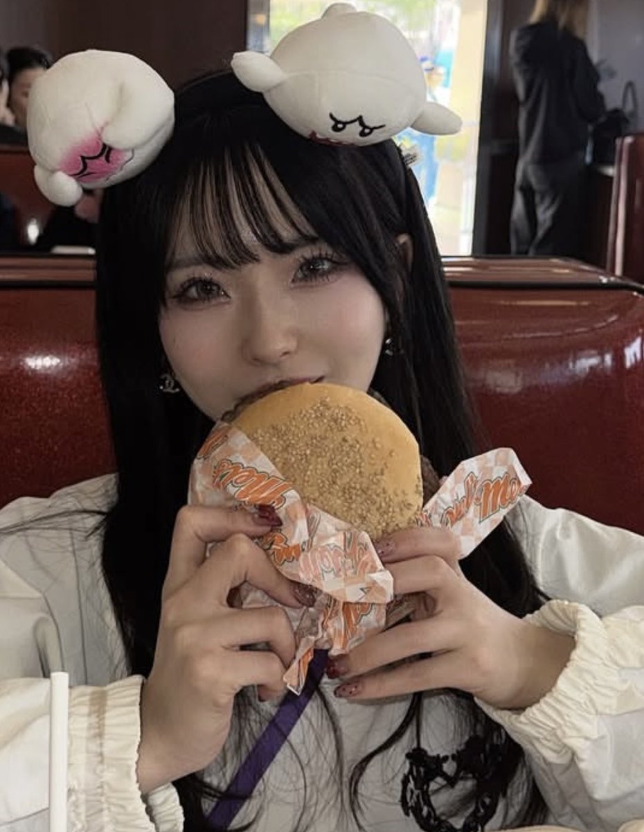 gtmpmv's tweet photo. 誰でも会える超絶美女💕

りな25歳

美容師やってるよ💕
髪切ってもらいたい人DMして💕

群がる男には尻軽さも教えてあげる💕

#素人晒し #裏アカ女子
#彼女晒し　#オナペ #おなペ晒し　
＃オナペ晒し #元カノ晒し #寝取られ　＃く晒し依頼　#貼り合いけひ https://t.co/ZYTeXHp4Bw