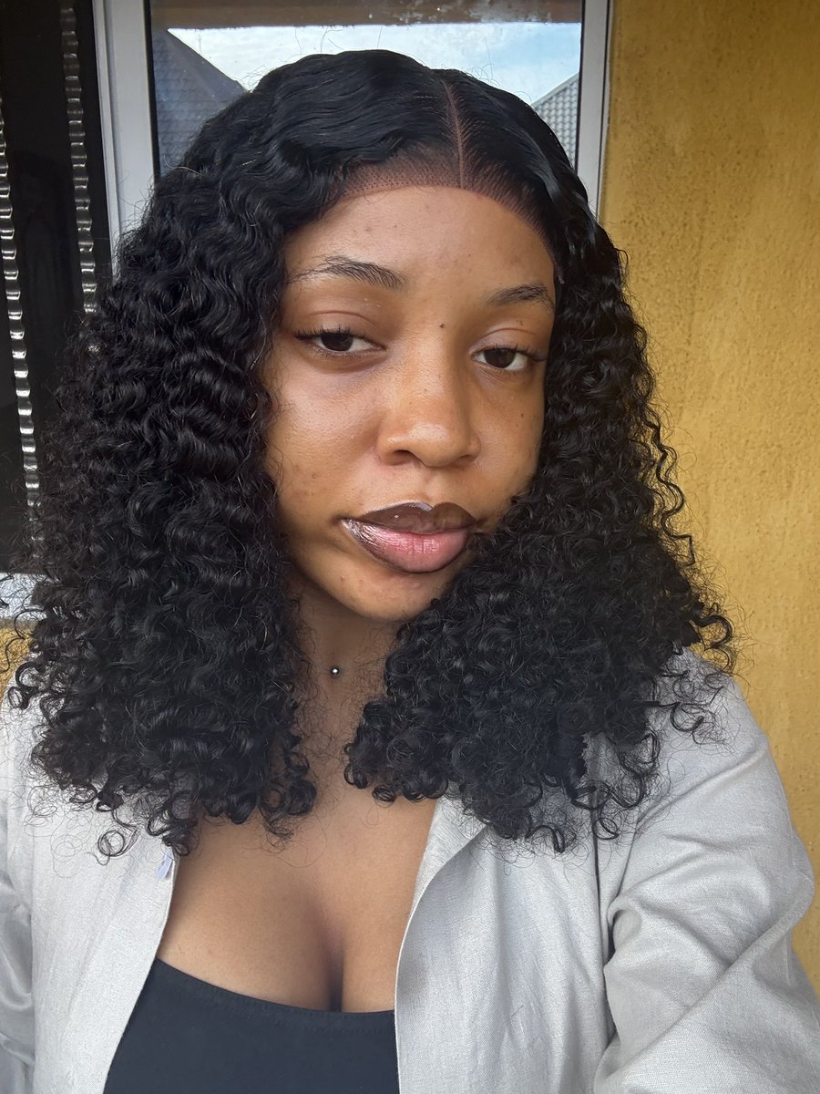 Peeeaace's tweet photo. Been a while 🌹❤️🦋 https://t.co/ufS7rjvrAp