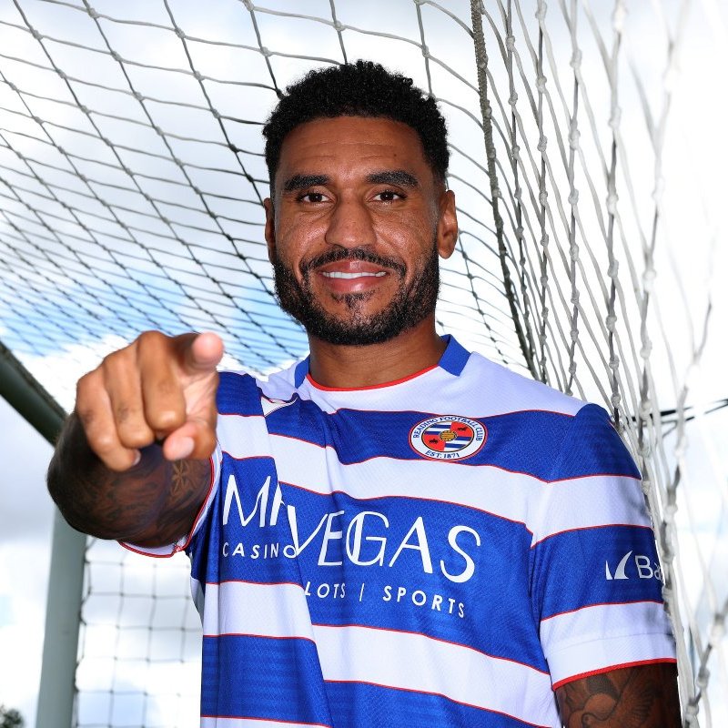 ReadingFC's tweet photo. Welcome to RG2, Jamie! 👑 https://t.co/4w84yXldBW
