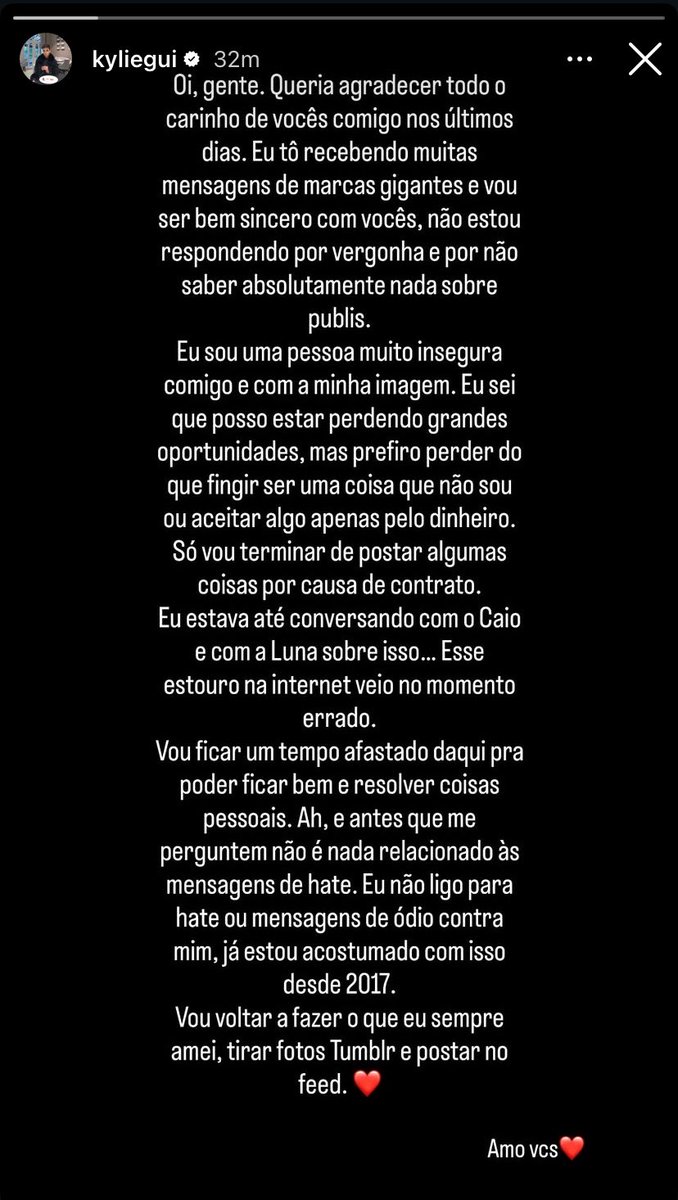 primast4r's tweet photo. mds oq fizeram com minha menina? hiatus? nao vou aguentar ficar sem ela https://t.co/53nET5TLPu