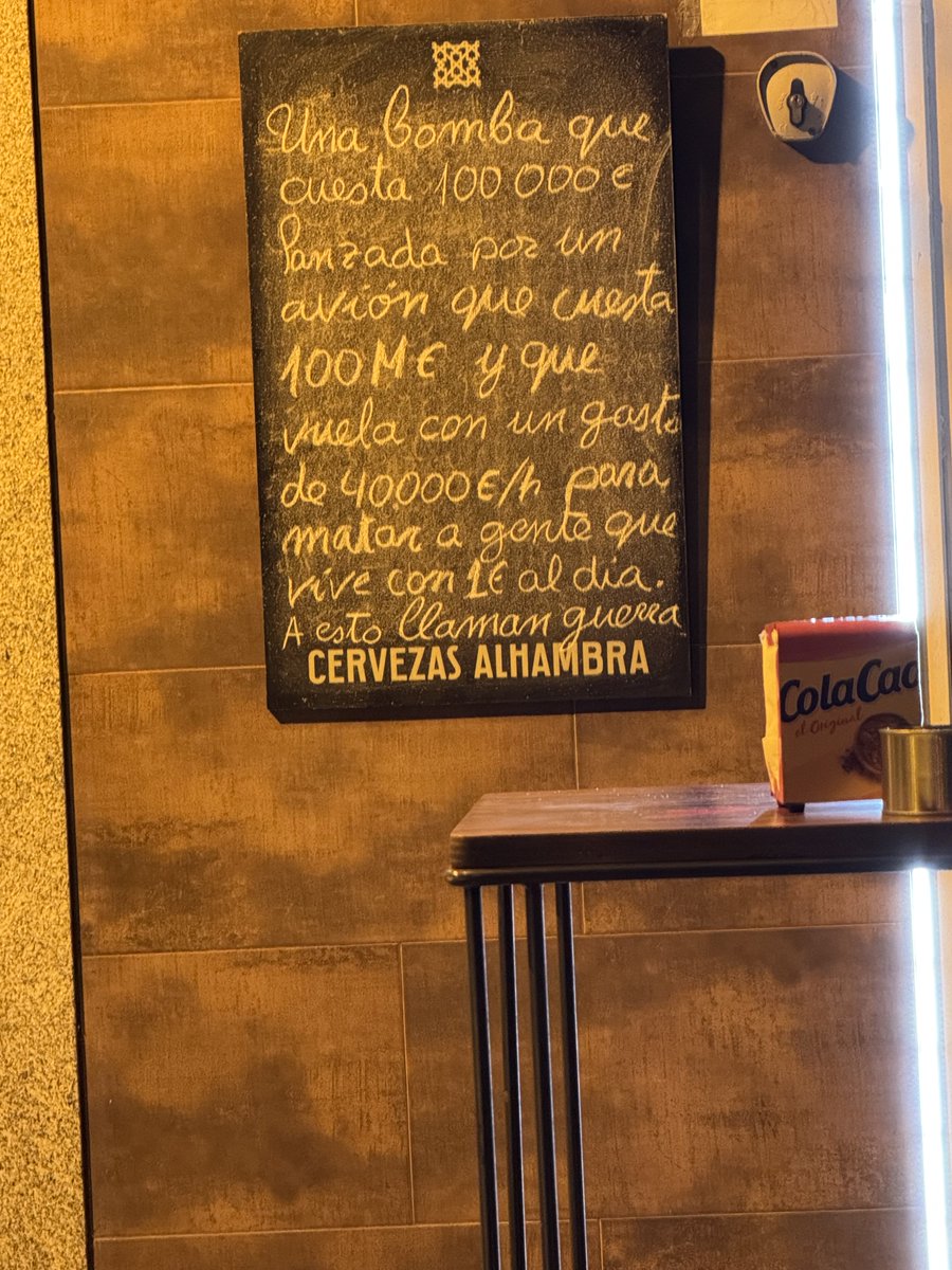 Ciro2Ciro's tweet photo. En un bar de Logroño. https://t.co/oOmSg38Dgk